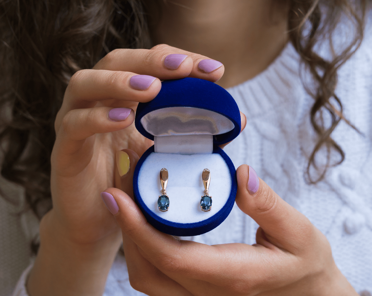 pawning jewelry at pawn shops pawning jewelry at pawn shops