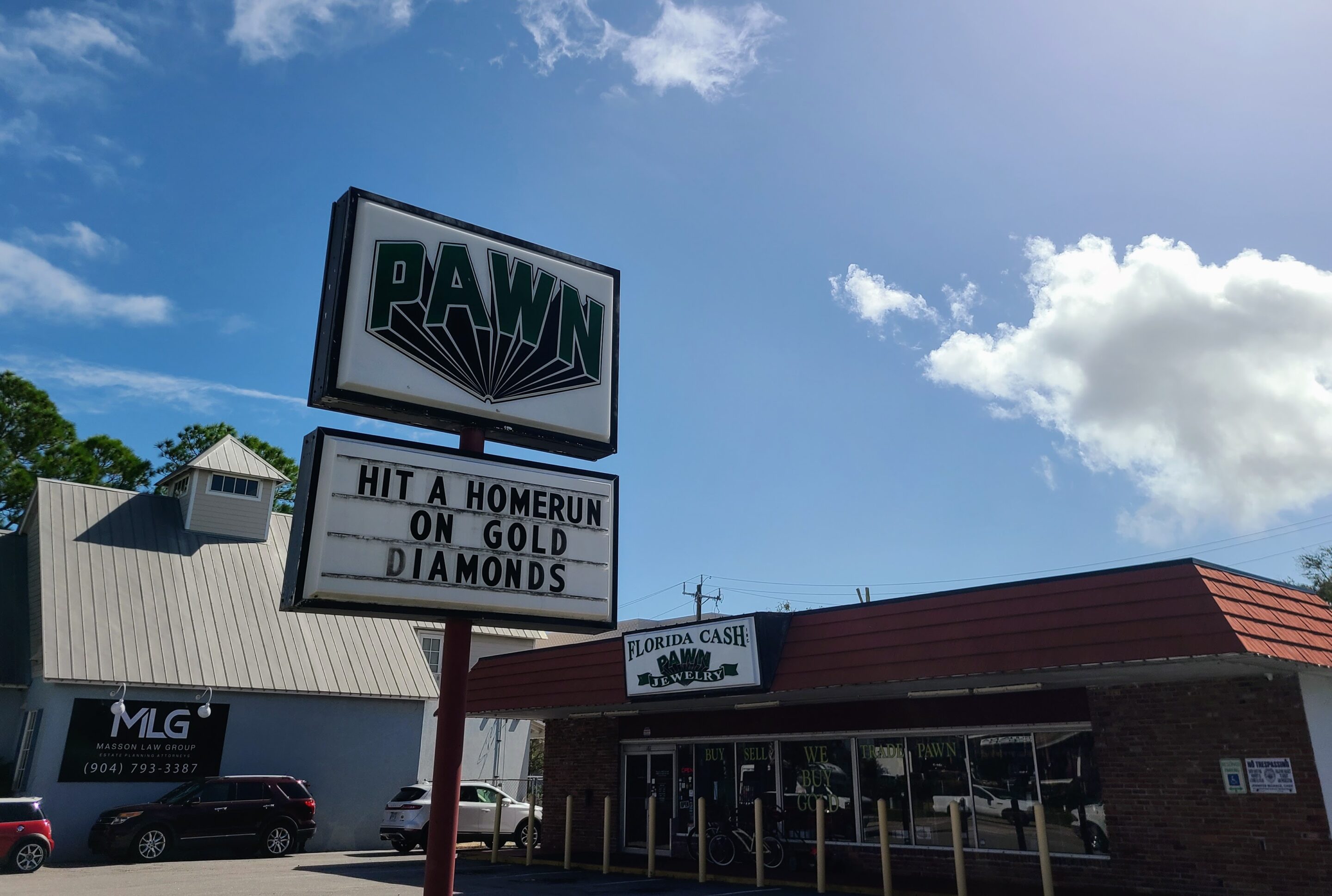 20241101_122537 (3) pawning jewelry at pawn shops
